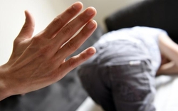 Trẻ bị chính người thân bạo hành gây rúng động: Bộ Y tế ra công điện khẩn