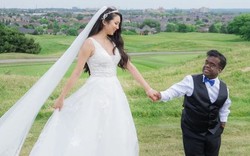 Chàng lùn kém sắc cao 1m22 cưới vợ xinh đẹp 1m62, dân mạng không tin là thật