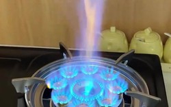Sử dụng một "dụng cụ thần khí nhà bếp" để nướng thịt, cả gia đình 3 người bị ngộ độc cấp cứu