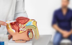 Bác sĩ nói thẳng với nam giới: Đừng trì hoãn nếu thấy 1 trong 10 dấu hiệu này, chúng có thể cảnh báo ung thư
