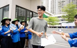 Hết giờ làm bài môn Văn thi tốt nghiệp THPT: Thí sinh ấn tượng với đề kiểu mới