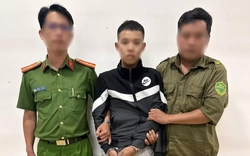Bắt đối tượng mang kiếm tấn công cha ruột, ném "bom xăng" vào công an