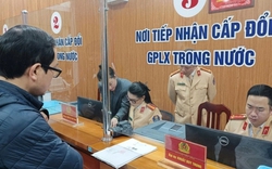 Bộ Công an vừa có đề xuất quan trọng liên quan đến bằng lái xe bản cứng của người dân