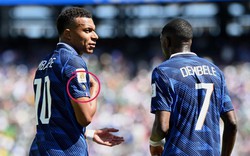 Tại sao Mbappe mặc áo một mình một kiểu ở World Cup?