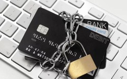 Cơ quan Thuế yêu cầu Agribank, BIDV, MB, VPBank, LPBank,... phong tỏa các tài khoản ngân hàng sau