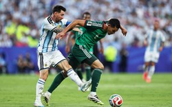 Algeria kiện lên FIFA vì Messi "chơi xấu"