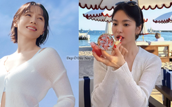 Song Hye Kyo - Son Ye Jin đụng độ "bất phân thắng bại": Một chiếc áo, hai style đối lập hoàn toàn
