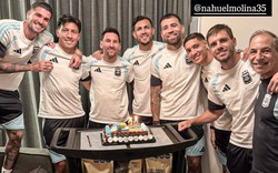 Messi bất ngờ bị "đánh úp"