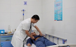 Tập động tác gập bụng, người đàn ông suýt mất một đoạn ruột