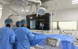 Người đàn ông ho ra máu liên tục được các bác sĩ Bệnh viện Bạch Mai cơ sở Ninh Bình cứu sống kịp thời