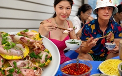 Cả gia đình hotmom Thủy Anh mê tít món bánh "nhỏ mà có võ" này khi du lịch Nha Trang: Ai đi biển cũng phải thử ít nhất một lần!