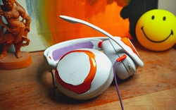 JBL ra mắt thế hệ tai nghe gaming mới: Âm thanh sống động, sở hữu tính năng pin thay nóng độc đáo