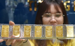 Giá vàng giảm sâu nhất từ đầu năm, người mua ở đỉnh lỗ tới 36 triệu đồng/lượng