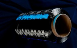 Mỏng hơn sợi tóc nhưng có thể kéo xe tải 10 tấn: Sợi carbon T1000 do Trung Quốc sản xuất đã được sản xuất hàng loạt