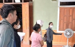 Chó nuôi phát bệnh dại, cắn 5 người hàng xóm rồi lăn ra chết