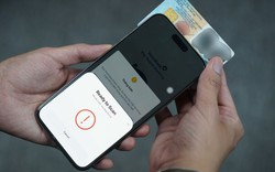Sản xuất phần mềm “bẻ” sinh trắc học ngân hàng, 5 đối tượng bị khởi tố
