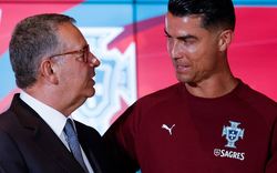 Tổng thống Bồ Đào Nha giao nhiệm vụ cực khó cho Ronaldo và các đồng đội: Mang về chiếc cúp vàng World Cup chúng ta còn thiếu