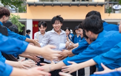 Một thành phố trực thuộc trung ương mới miễn 100% vé xe buýt cho thí sinh và giáo viên đi thi tốt nghiệp THPT