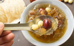 Ra mồ hôi liên tục gây hại tim, cơ thể kiệt sức: Bác sĩ khuyên bổ sung ngay 5 thực phẩm màu đỏ