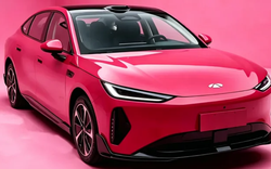 Hãng xe xây nhà máy tại Việt Nam ra mắt sedan mới giá dưới 500 triệu đồng: Có cả bản điện và hybrid, tiêu thụ nhiên liệu 1,01L/100km
