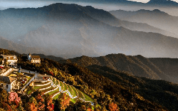 Địa phương vừa bùng nổ kỷ lục thu 34.700 tỷ đồng từ du lịch: World Travel Awards liên tục gọi tên, có thể sẽ lọt top “hàng đầu châu Á” lần thứ 3