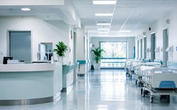 Nóng: Bắt khẩn cấp 1 nữ y tá tại bệnh viện nổi tiếng vì sát hại bệnh nhân