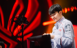 Faker để ngỏ tương lai