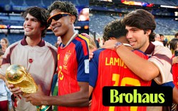 Yamal - Alcaraz và khoảnh khắc gây bão hậu chung kết World Cup 2026: Hai siêu sao Tây Ban Nha nâng cao cúp vàng lịch sử!