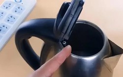 Lời khuyên đến những người để nước trong ấm siêu tốc qua đêm