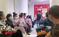 Ngược đời: Xếp hàng cả ngày không bán được vàng SJC