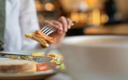 Có người ăn khỏe vẫn sống thọ, có người ăn rất ít lại liên tục ốm: Điều quyết định tuổi thọ không phải là lượng cơm