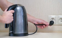 Vì sao dây điện ấm siêu tốc rất ngắn?