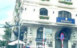 Tin mới việc cửa hàng kim cương nổi tiếng Cần Thơ 'cửa đóng then cài'
