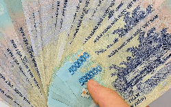Cần gửi bao nhiêu tiền vào ngân hàng để mỗi tháng nhận lãi 10 triệu đồng?