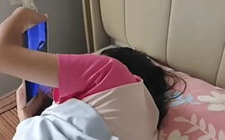 Ngày công bố điểm thi ĐH, mẹ tra mãi không thấy tên con gái, gặng hỏi em mới bình thản: "Con chưa từng thi"