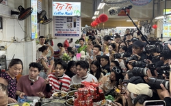 Ngày 3/7, ghi nhận cảnh tượng lạ tại quán ốc hút trong chợ Cồn (Đà Nẵng)