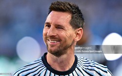 "Messi! Anh là nơi trú ẩn niềm tin của hàng triệu đứa trẻ, của những cụ già sắp lìa xa thế gian"