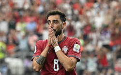 Bruno Fernandes ôm đầu tuyệt vọng: "Thất bại là thể chấp nhận được"