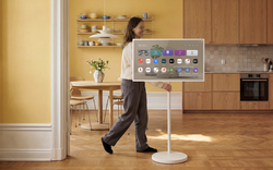 LG ra mắt StanbyME 2 Max tại Việt Nam, đem trải nghiệm giải trí di động mới với màn hình 32 inch 4K