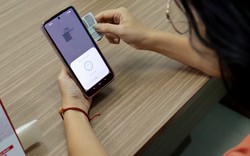 Vừa chuyển 50 triệu đồng cho 1 chủ tài khoản chứng khoán SN 2001, Lê Nguyễn Ngọc Phương lập tức trình báo công an