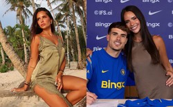Chelsea kích nổ "bom tấn" 18 triệu bảng thay thế Đồng Đồng tóc xù, bạn gái siêu mẫu chiếm trọn spotlight ngày ra mắt
