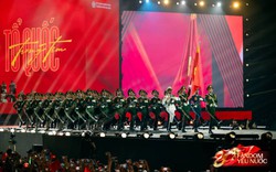 Nhìn lại màn diễu hành khiến 50.000 khán giả vỡ òa tại Concert “Tổ quốc trong tim” 2025, năm nay có gì đặc biệt?