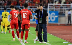Báo chí Hàn Quốc nức nở khen ĐT Việt Nam: "Xuân Son là thần khí trong phép thuật của HLV Kim Sang-sik"