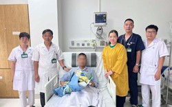 Nam bệnh nhân nguy kịch vì COVID-19, hồi phục sau gần 30 ngày điều trị