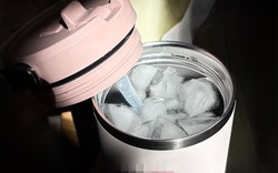 4 kiểu dùng bình giữ nhiệt hại gan, "phá thận", tự rước ung thư