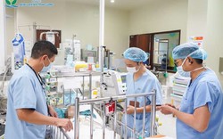 Bệnh viện Nhi Trung ương cấp cứu bé 21 tháng tuổi chấn thương sọ não nặng do vặn tay ga xe máy điện