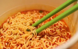 3 thói quen ăn mì tôm cần bỏ ngay