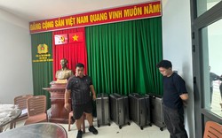 Đáp xuống sân bay Cam Ranh với 4 vali đen, 2 người đàn ông bị công an bắt giữ