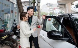 Hôn nhân của mẹ đơn thân chủ nhà 9 tầng gần Hồ Tây và nam diễn viên kém 6 tuổi: "5 năm đầu là gây lộn"