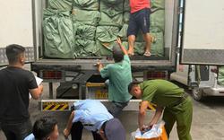 Khám xét xe tải đông lạnh, phát hiện gần 17 tấn thực phẩm không rõ nguồn gốc: Toàn bộ hàng hóa bị niêm phong
